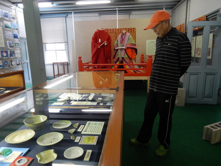 O1600120013975878772